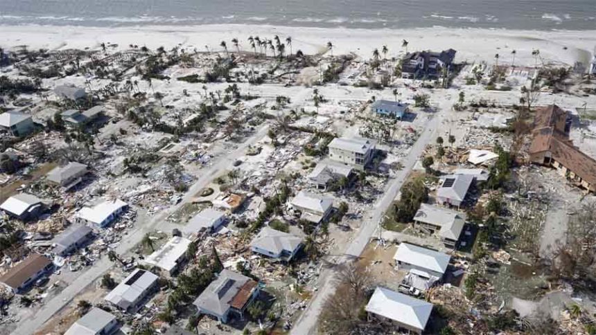 Homes and debris in the aftermath of Hurricane Ian in Fort Myers Beach, Florida, on September 29, 2022. Photo: Wilfredo Lee/AP